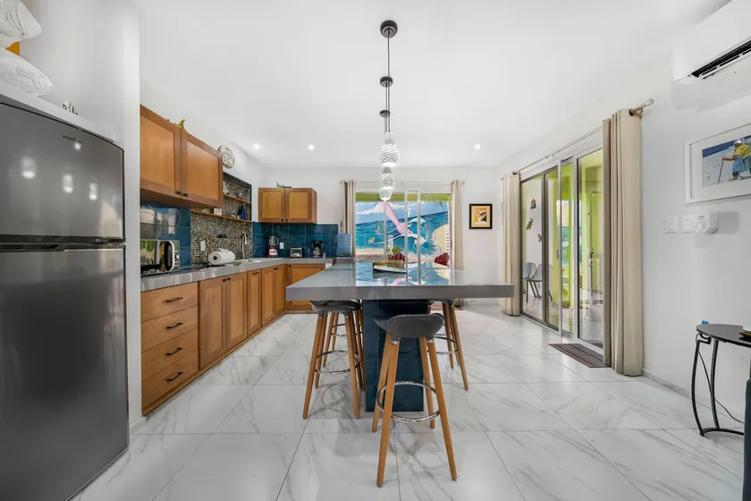 Ballena Suite - Ground Floor, Close to everything - Image 1