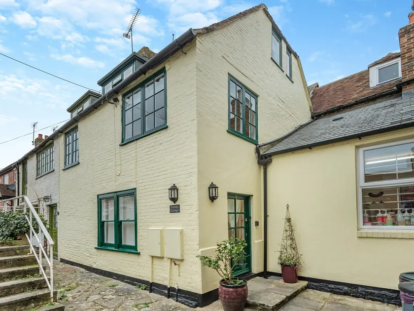 Tennay Cottage - Image 1