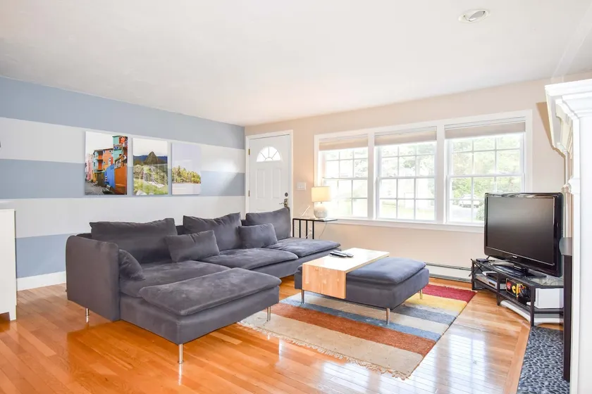 # 905: Fuldt renoveret, Mahogany Deck m / Granit Bar, Walk til Scargo Lake! - Image 1