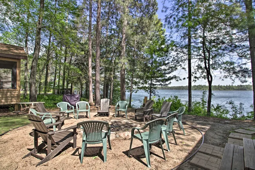 Dock, Sauna & Hot Tub! 'Loon Lake Lodge' - Image 1
