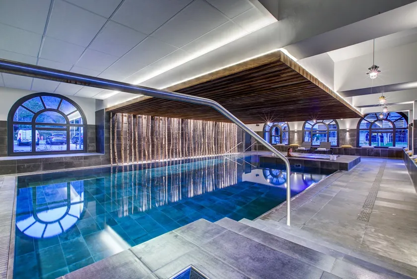 California 3 Bed Luxury Apartment La Cordee Spa Residence - Image 1