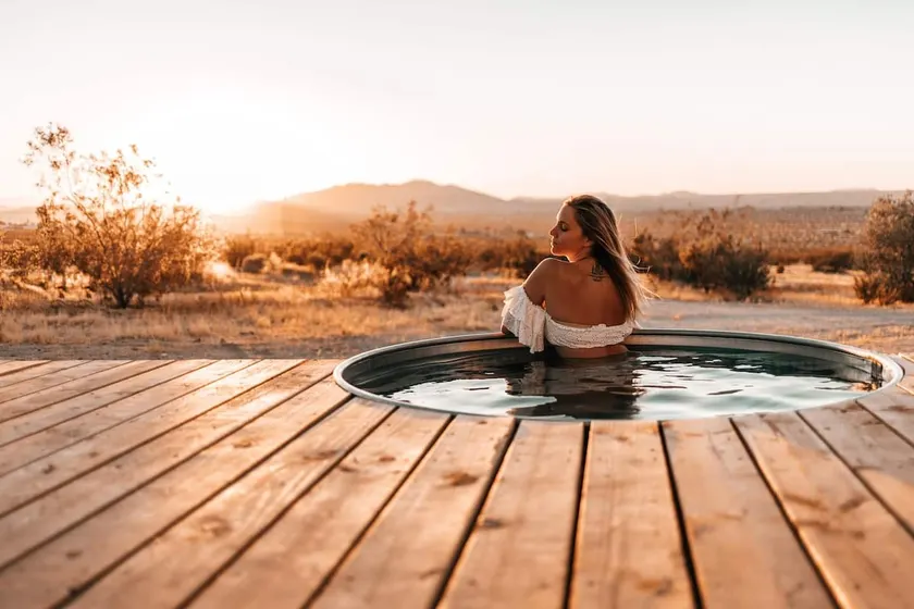 The Moondance • 2.5 Acres, Sweeping Views, Hot Tub - Image 1