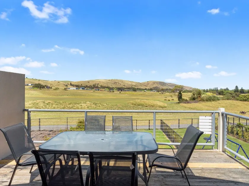 26 45 St Andrews Boulevard - Image 1