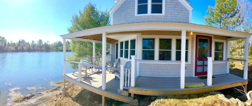 Fabulous covered porch overlooking Card Cove! - Image 1