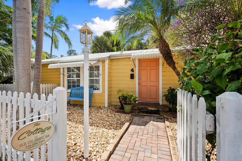 Coastal Cottage · Coastal Cottage at the Old Color - Image 1