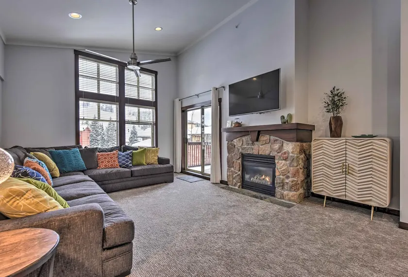 Deluxe Solitude Mountain Ski in-out 2bd-2ba Condo - Image 1