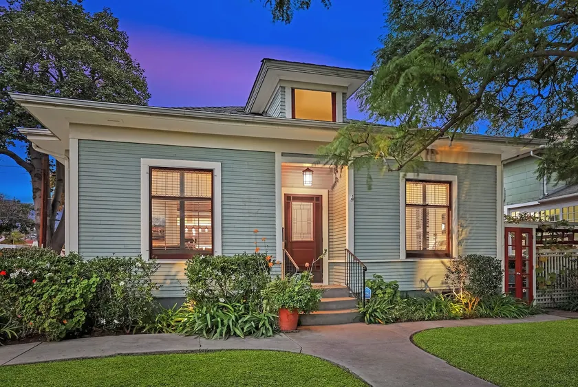 Downtown Villa - Perfect Location Downtown - Image 1