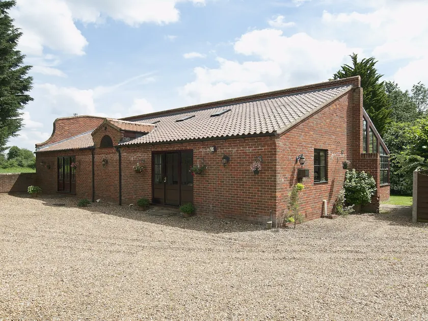 St Andrews Barn - Image 1