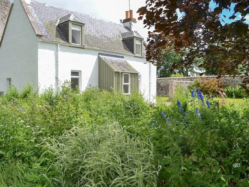 Glebe Cottage - Image 1