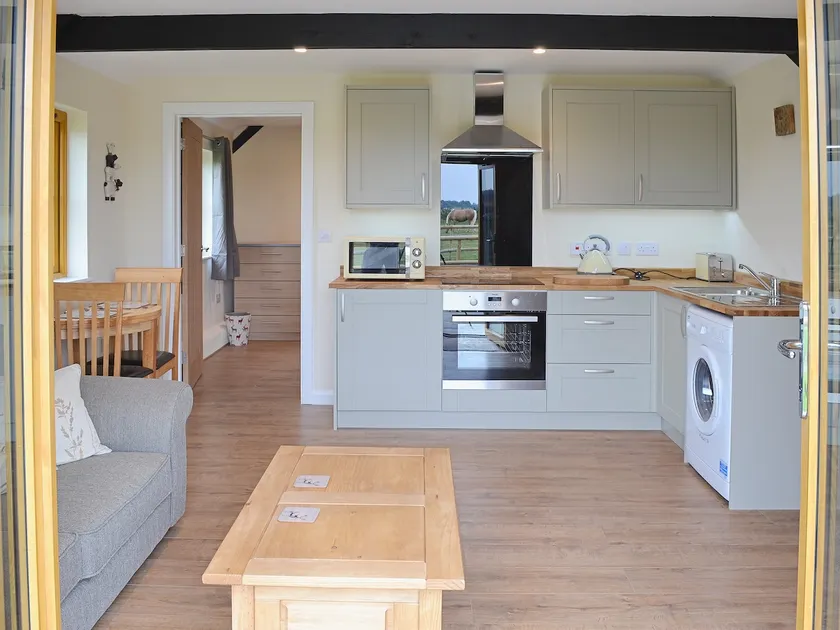Saddlers Cottage - Image 1