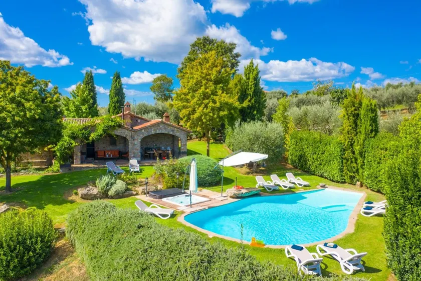 Villa Casale Silvia Large Private Pool AC WiFi - Image 1