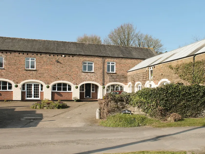 Dairy Cottage - Image 1
