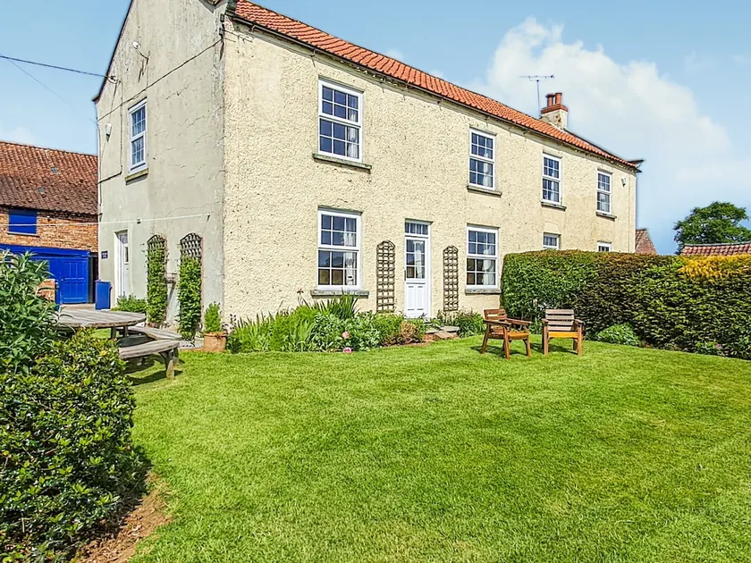 Foston Grange Cottage - Image 1