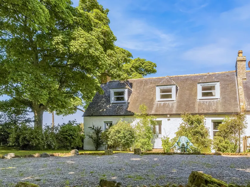 Garden Cottage - Image 1
