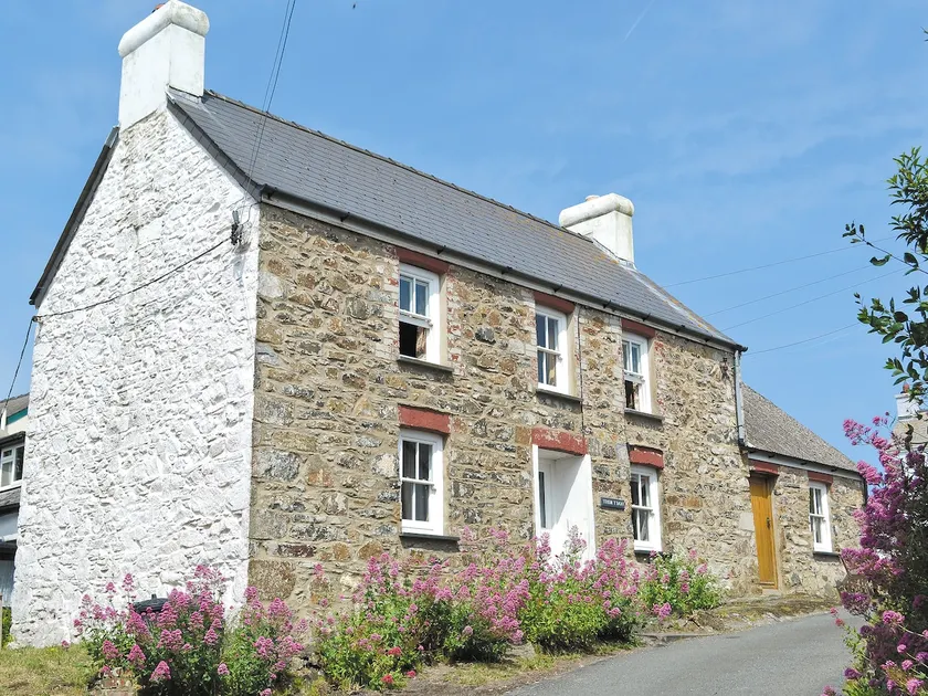 Trem-Y-Don Cottage - Image 1