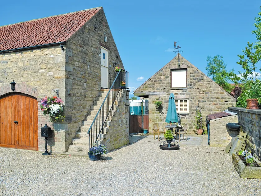 Highfield Barn - Image 1