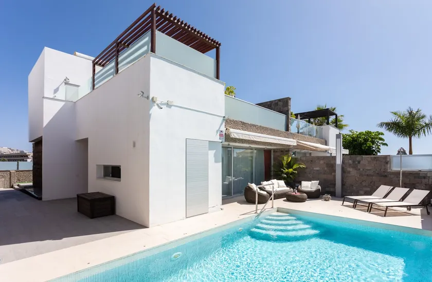 Espaciosa villa totalmente equipada con barbacoa, jardín y terraza | Cerca de la playa - Image 1