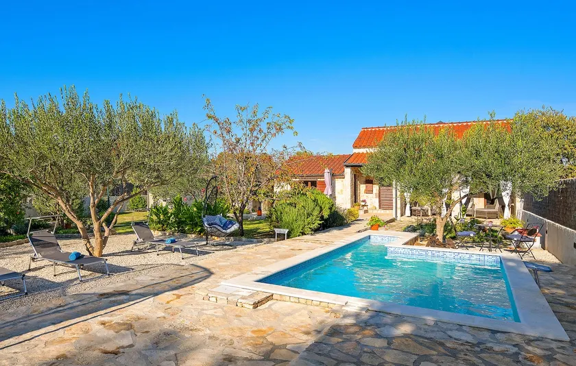 One-Bedroom Holiday Home In Konjevrate - Image 1