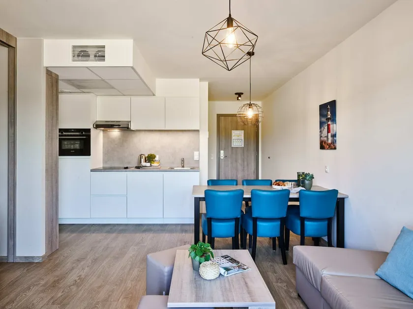 Family Suite for 5 + Pool & Wellness - Image 1
