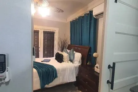Kozy Bahamas Getaway 25mins from Airport & USA Embassy - Image 1