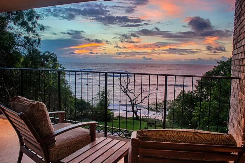 Exclusivo condominio frente al mar, capacidad para 7 personas, barbacoa, seguridad 24/7 - Image 1