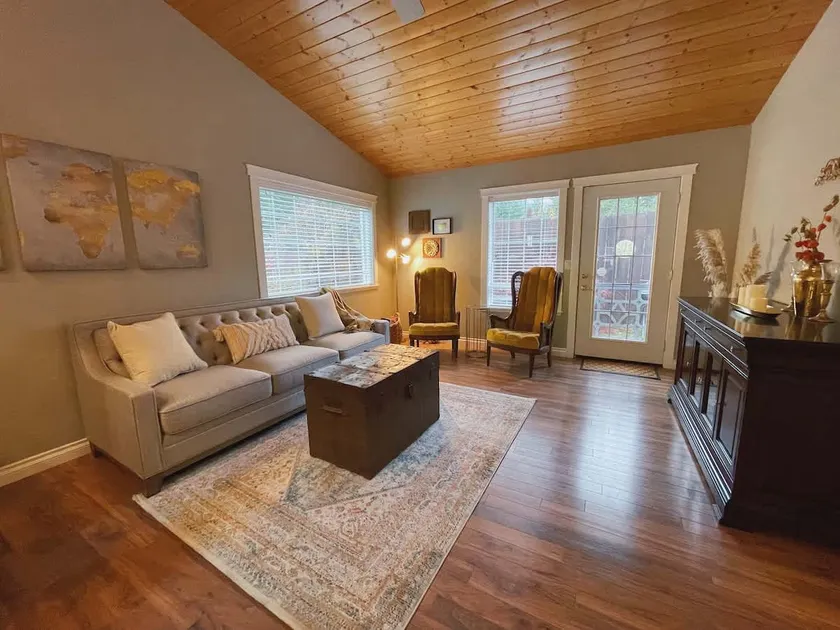 ✿Olympic Guesthouse - Smukke 3 soveværelser 2 badeværelser hus nær Lake Crescent✿ - Image 1