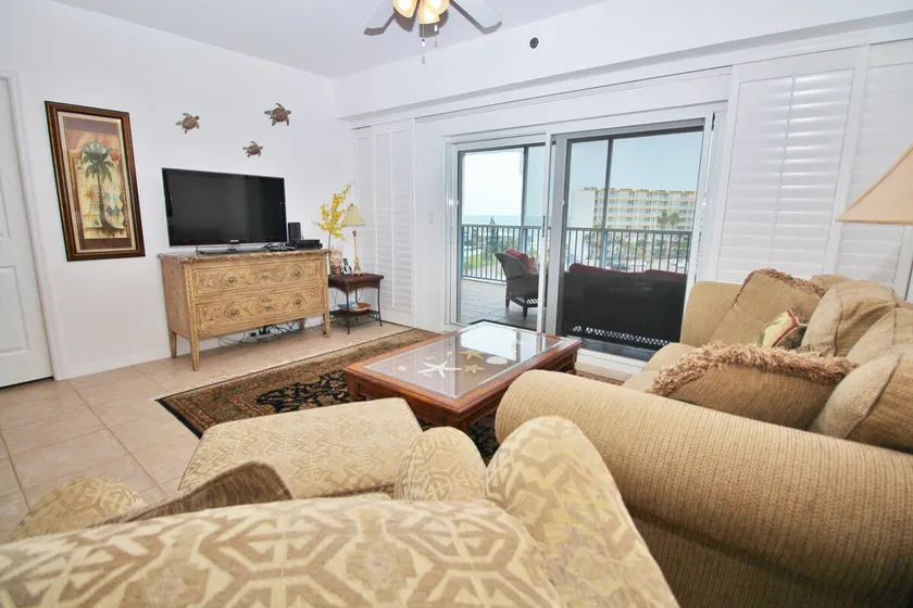 Beach Condo in an Awesome Resort Style Complex - Image 1
