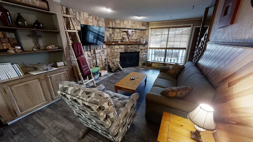 Rose Rock Mountain View - In Town - Pet Friendly - Wood Fireplace - Wifi - Washe - Image 1