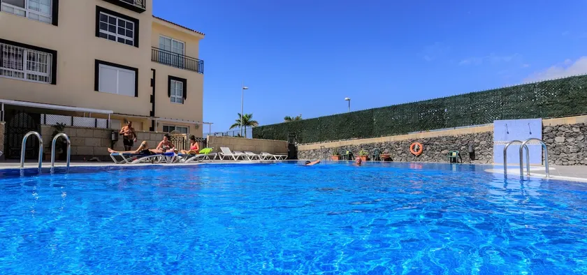 Arco Iris on the sea with pool - Image 1