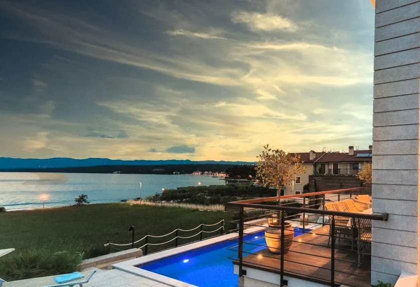 Beachfront Villa Marconica - Image 1