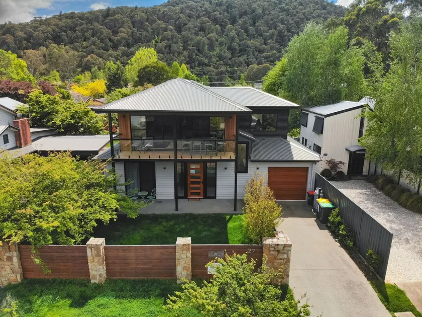 27 On Mountbatten - Bright, VIC - Image 1