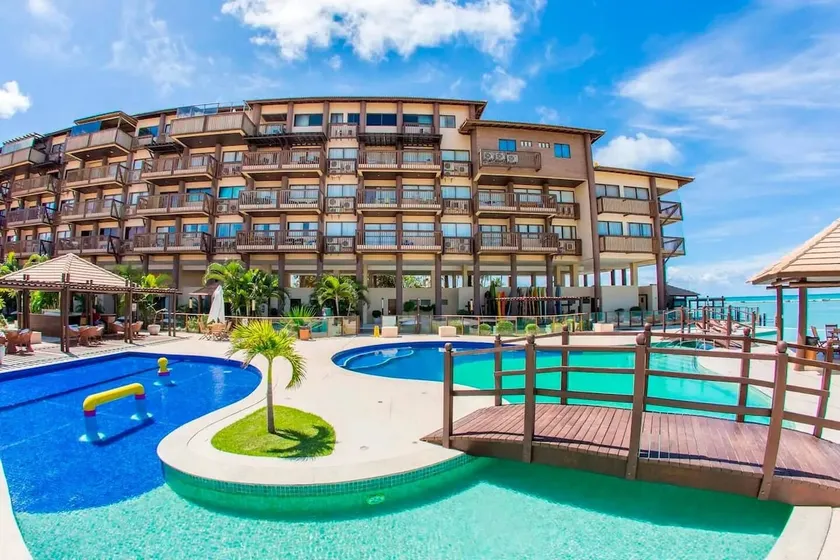 Penthouse with Private Pool Seafront BarraBali - Image 1