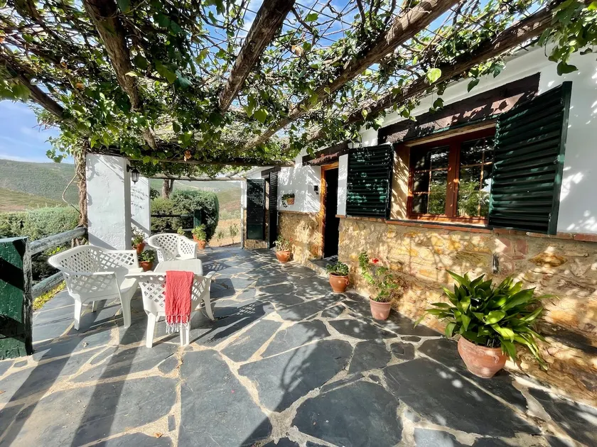 Cr Tomillo in a rustic estate with a pool and barbecue - Image 1