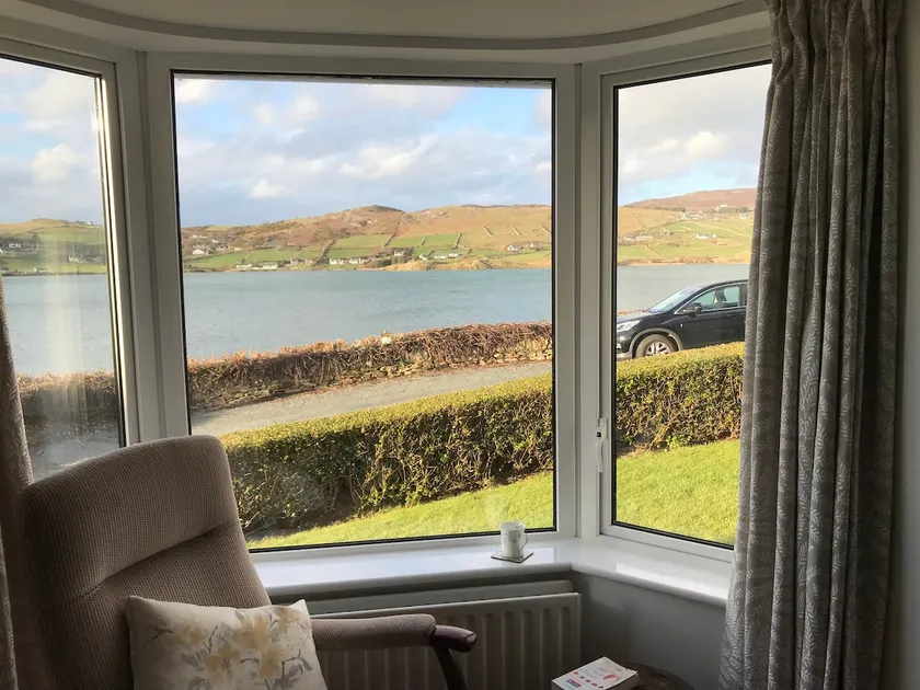 Dunfanaghy - Sea Views- in village - parking - Image 1