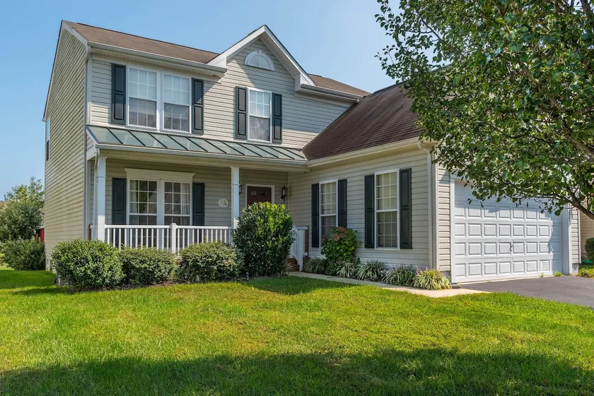 4 bedroom Dog Friendly home with community pool - Image 1