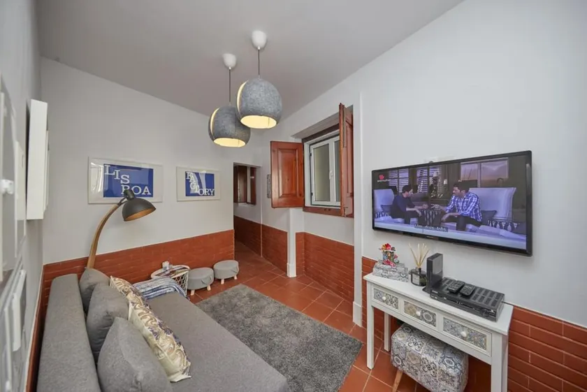 Lx Factory Apartment » Outside terrace - Image 1