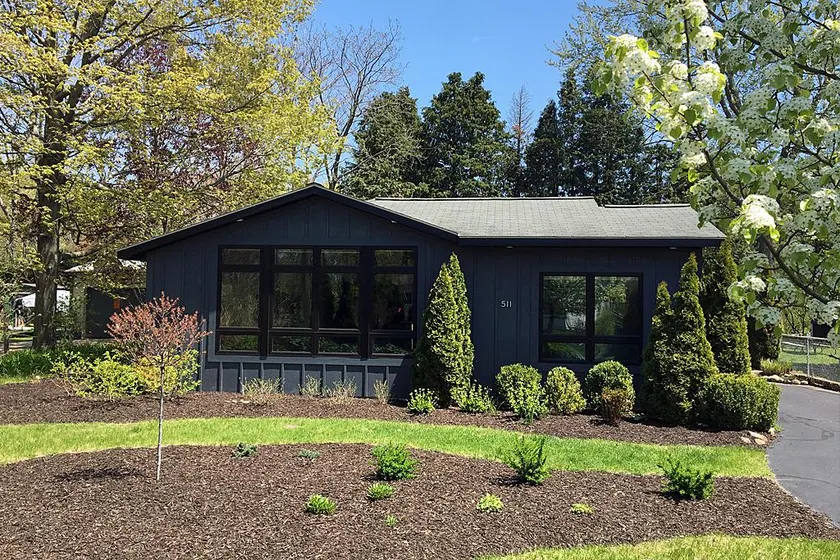 Pet friendly walk to Saugatuck hot tub - Image 1