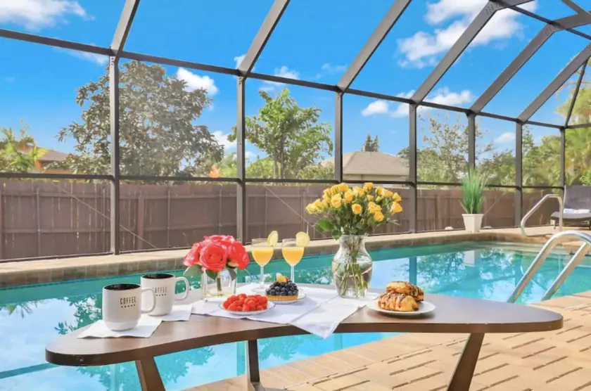 3BR Beach House Private Pool Beach Access Incl - Image 1