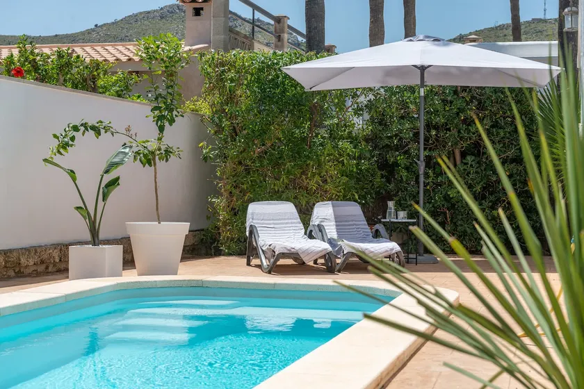 Villa Claudine, 800 m vom Strand mit Pool, für 6 Personen - Image 1