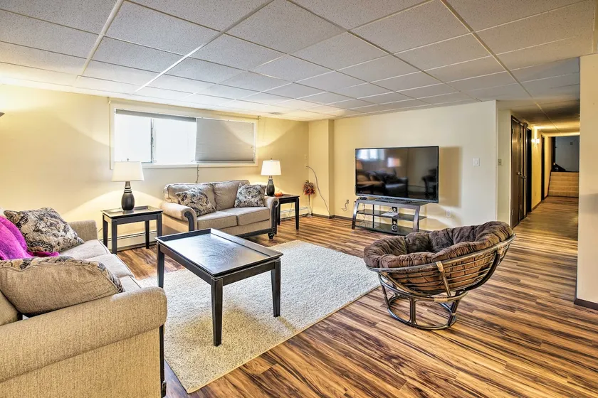 Lakefront Fairbanks Unit, 1 Mile to Pioneer Park! - Image 1