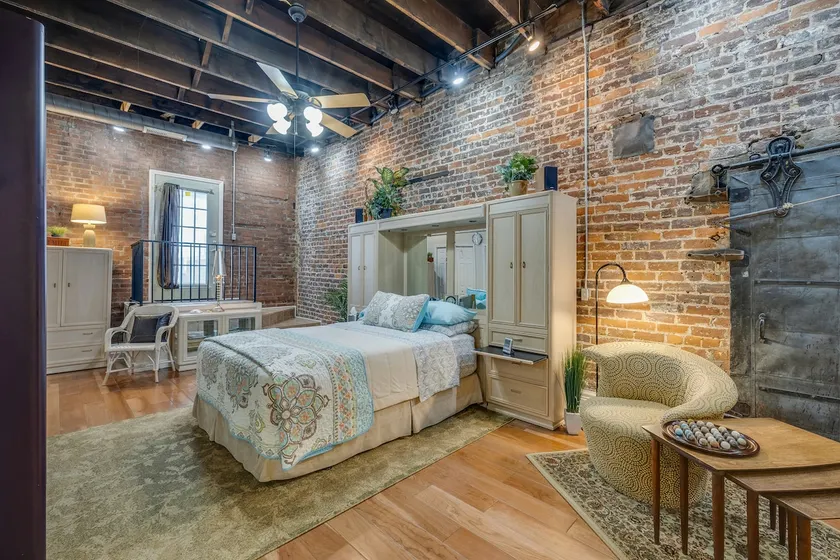 LiveLike a LocalLoft, Downtown,Walkable/Music - Image 1