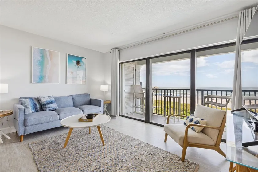 Condo fabuleux dans un emplacement TOP! Sur la plage et à quelques pas de la jetée! - Image 1