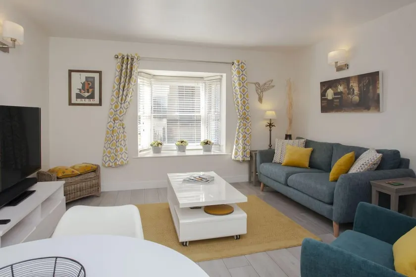 2 Bed in Bath oc-bhr32 - Image 1