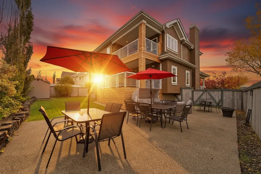 Cove - Huge Estate! King Beds, Games Room & BBQ - Image 1