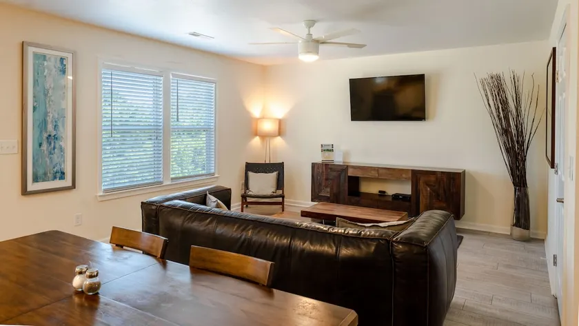 Watermen's Cabana 2B - Image 1