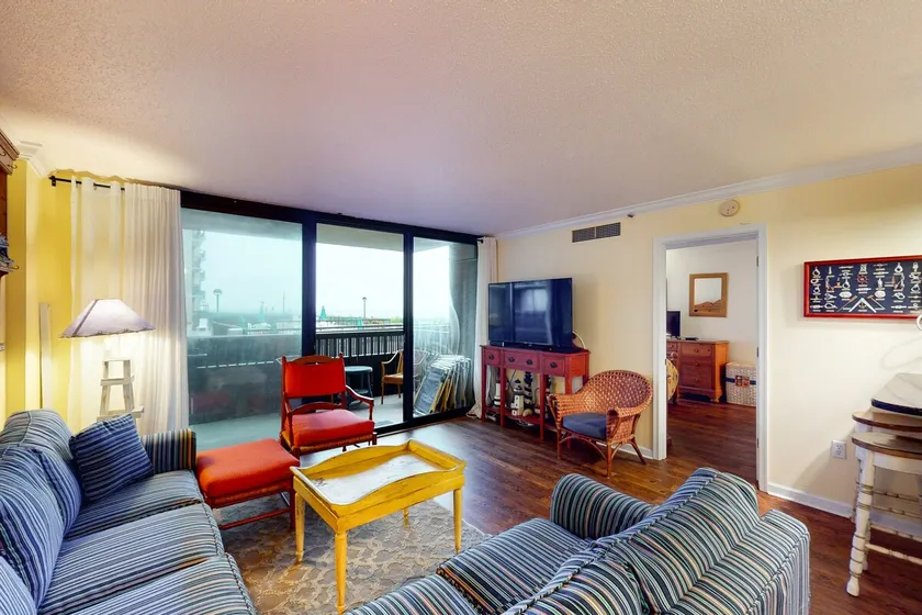 Sea Colony Ocean 1st floor condo with basketball court free WiFi & shared sauna - Image 1