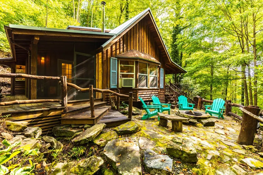 Tranquil Cabin by the Creek - Digital Detox - Image 1