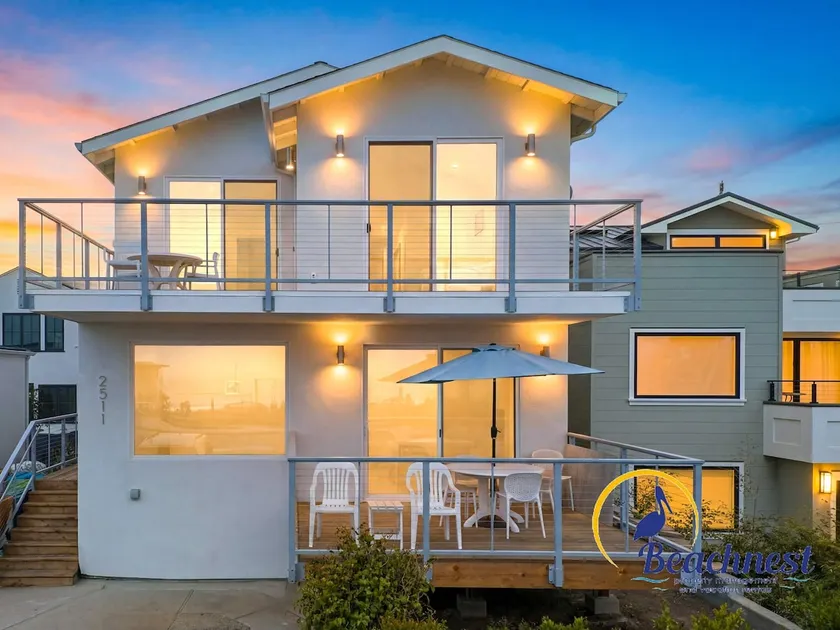 Oceanfront Harbor House - Image 1