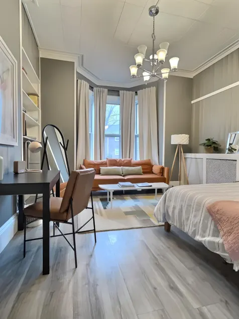 Historic + Modern, Sun Filled West End 1BR Apt. - Image 1