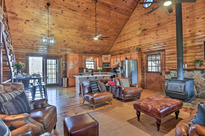 Luxe Cabin w/ Hot Tub on 5 Acres in Pearcy! - Image 1